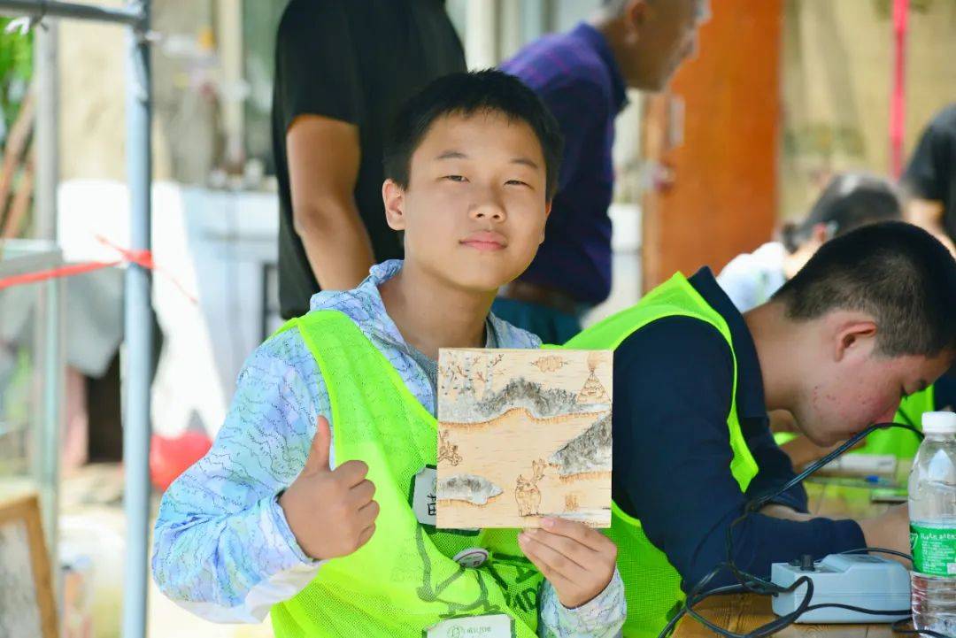 尔草原探索雄鸡金冠上的毕业旅行新葡京2025毕业旅行丨呼伦贝(图8)